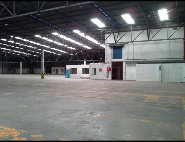 9,258M² FACTORY TO LET IN EPPING INDUSTRIAL
